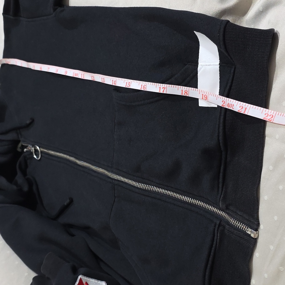 OFF-WHITE HOODIE SIZE L Decorative embroidered patches down both sleeves. - Picture 16 of 16